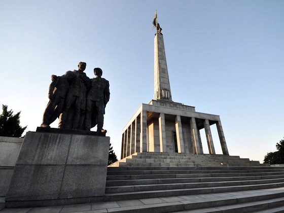 Bratislava-Slavín war memorial