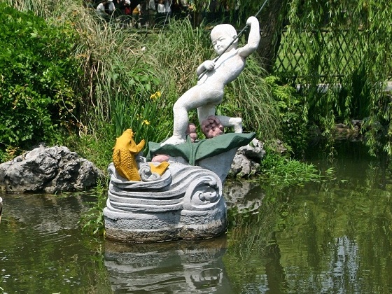 Hangzhou-Fishing a Gold Fish, West lake