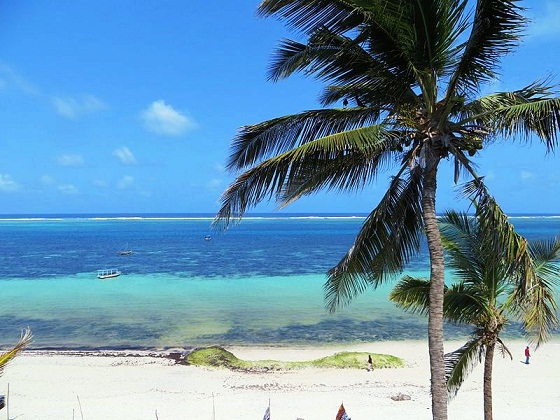 Kenya-Mombasa-Nyali Beach