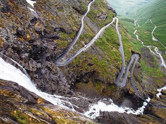 Trollstigen-Stigfossen Waterfall