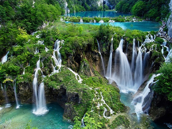 Plitvice-Lower Lakes waterfalls