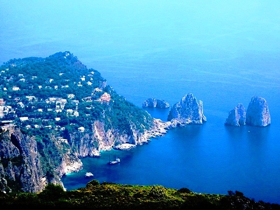 Capri-Faraglioni