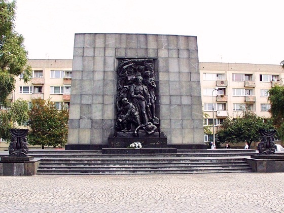 Warsaw-Ghetto Heroes Monument